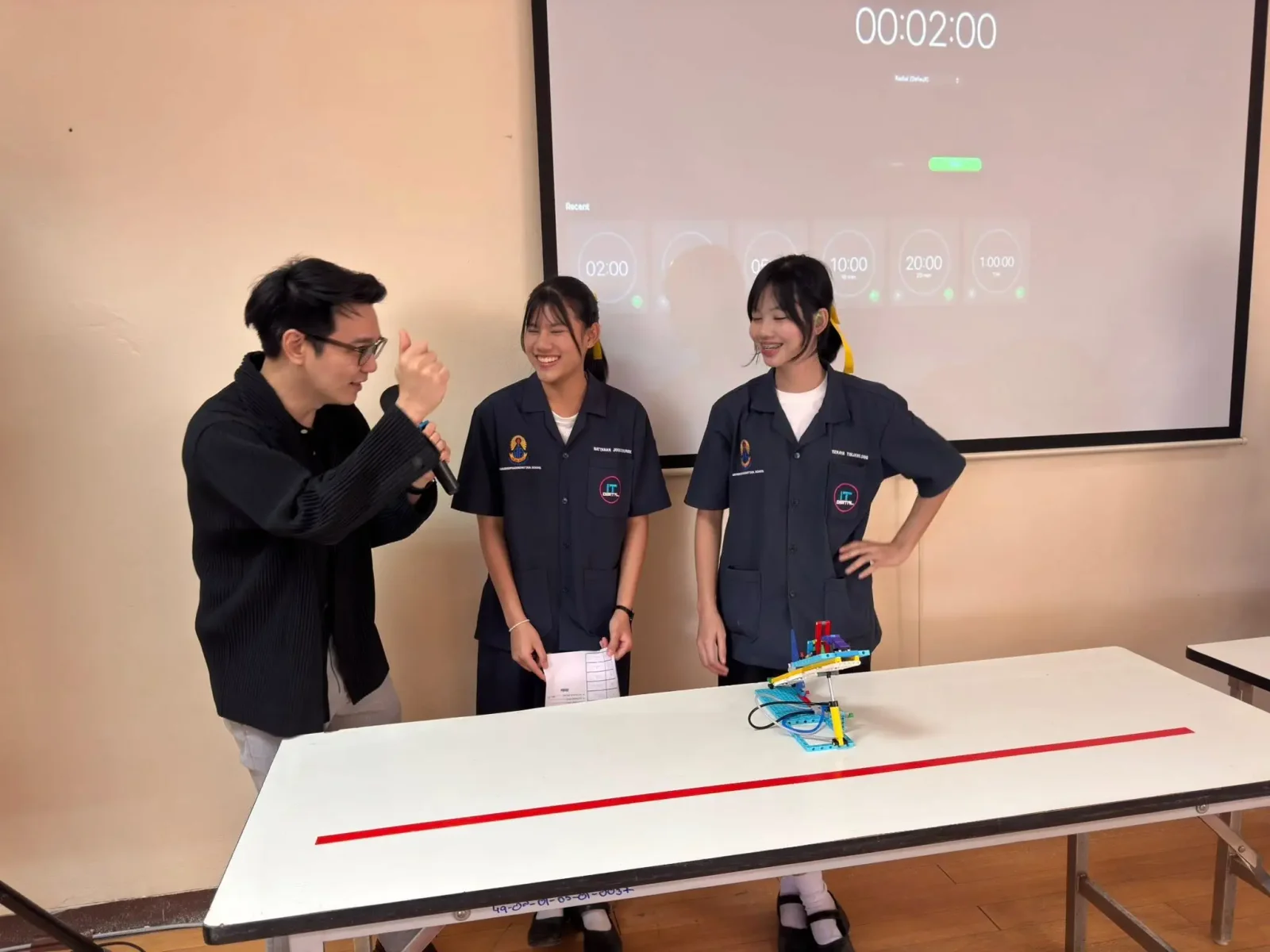 โครงการอบรมทักษะด้านดิจิทัลและการ Coding รุ่นที่ 1 - รุ่นที่ 1 - รูปที่ 8